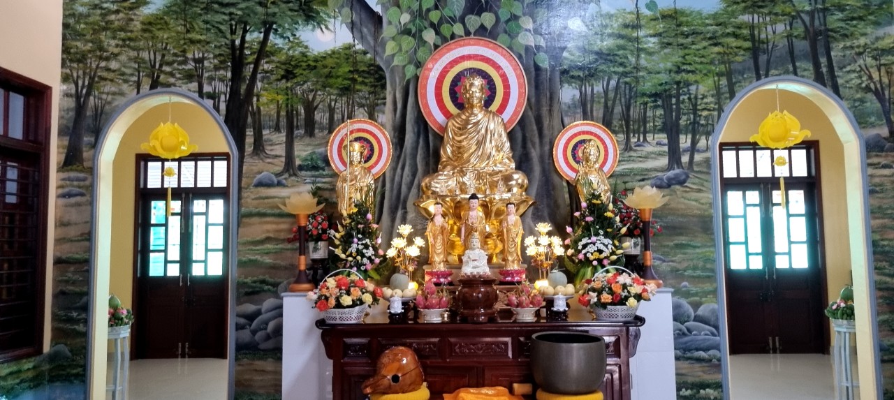 Lãnh Đạo Đảng Ủy - HĐND - UBND - UBMTTQ và Các Đoàn Thể của Xã Ea Knuếc Tổ Chức Thăm, Tặng Quà Các Cơ Sở Tôn Giáo Nhân Dịp Lễ Vu Lan Năm 2022.